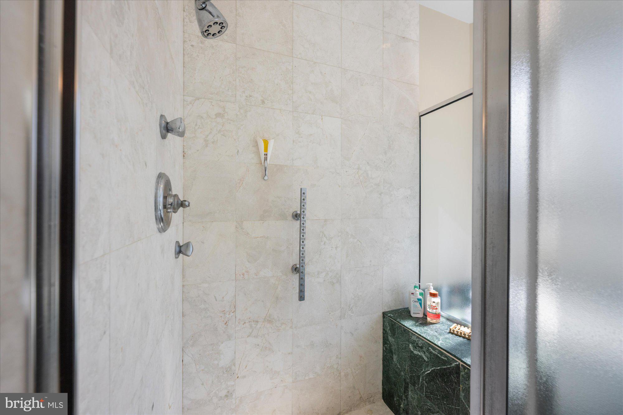 POTOMAC OUTSIDE - Residential