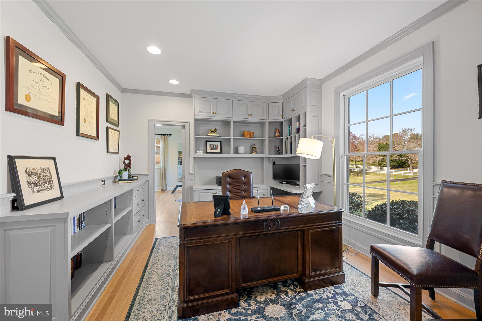 POTOMAC OUTSIDE - Residential