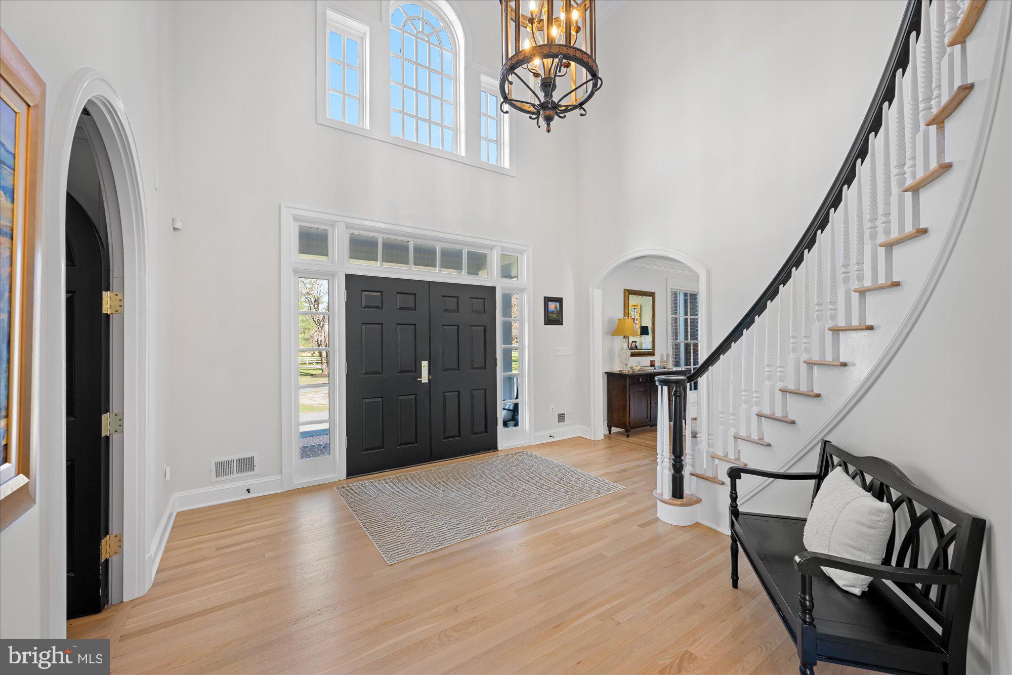 POTOMAC OUTSIDE - Residential