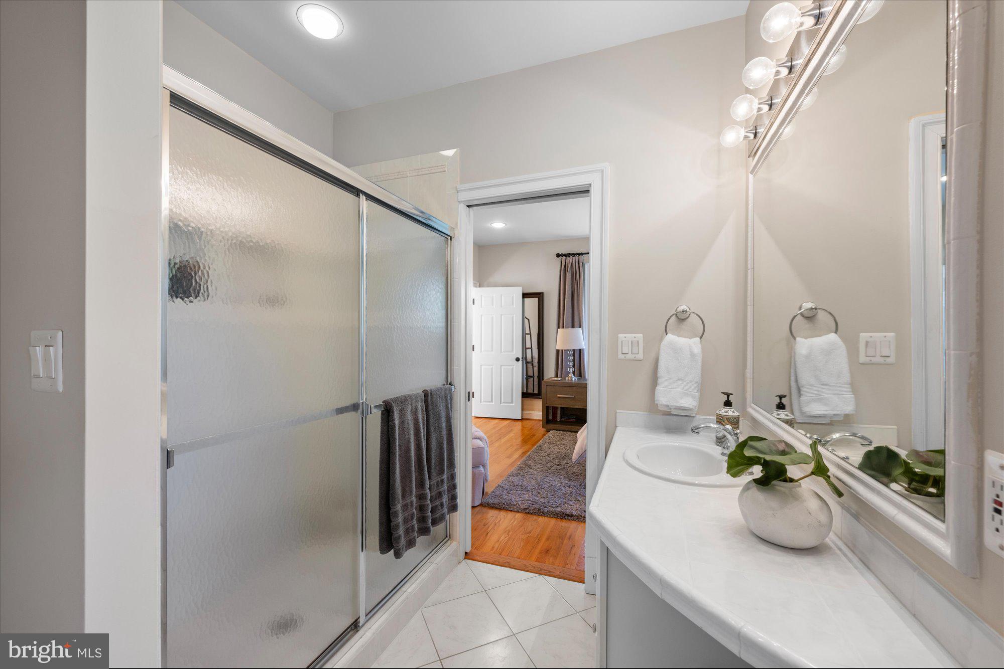 POTOMAC OUTSIDE - Residential