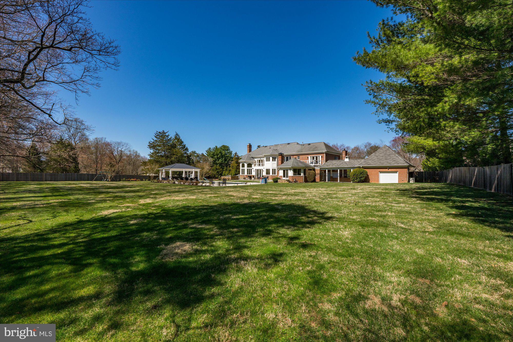 POTOMAC OUTSIDE - Residential