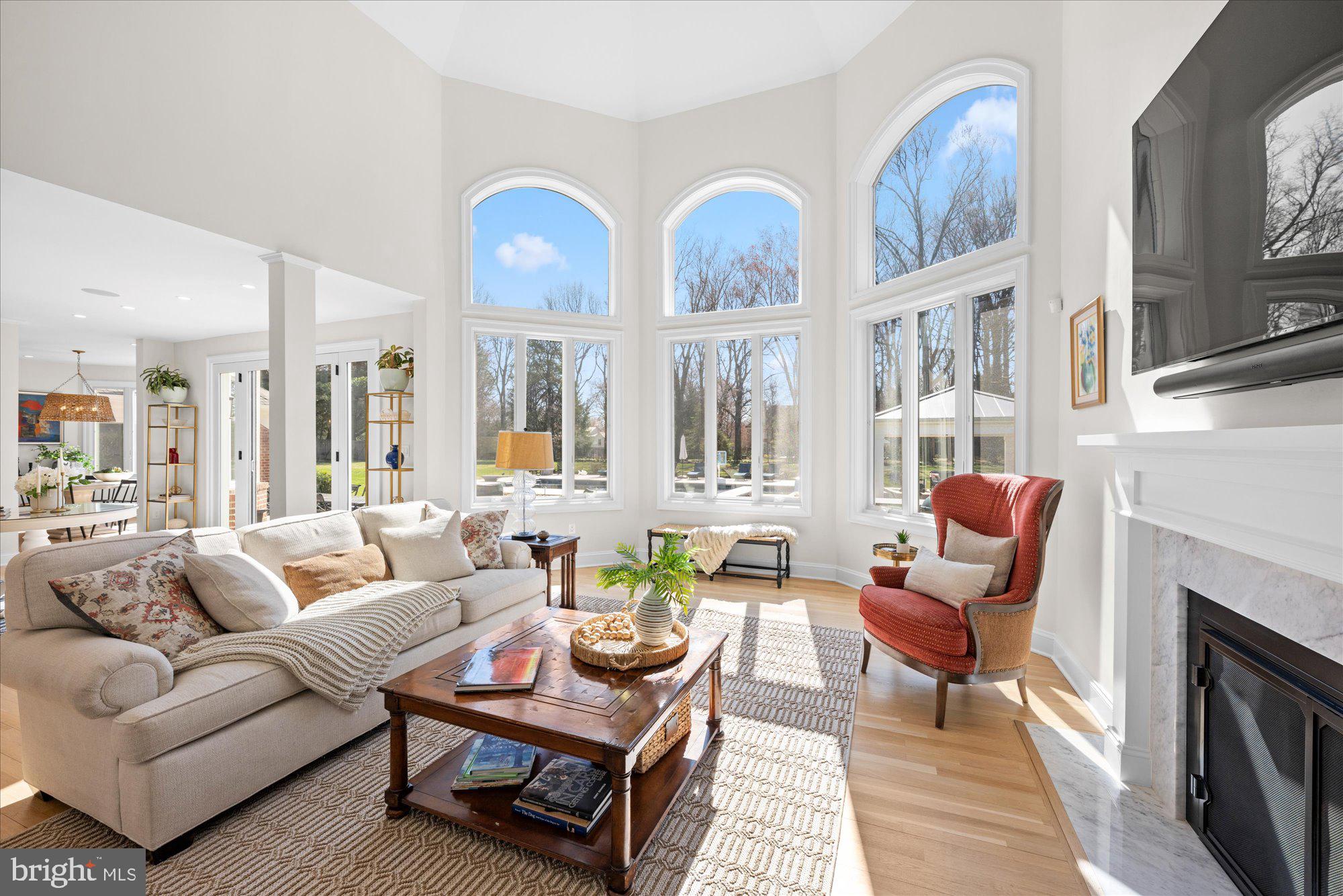 POTOMAC OUTSIDE - Residential