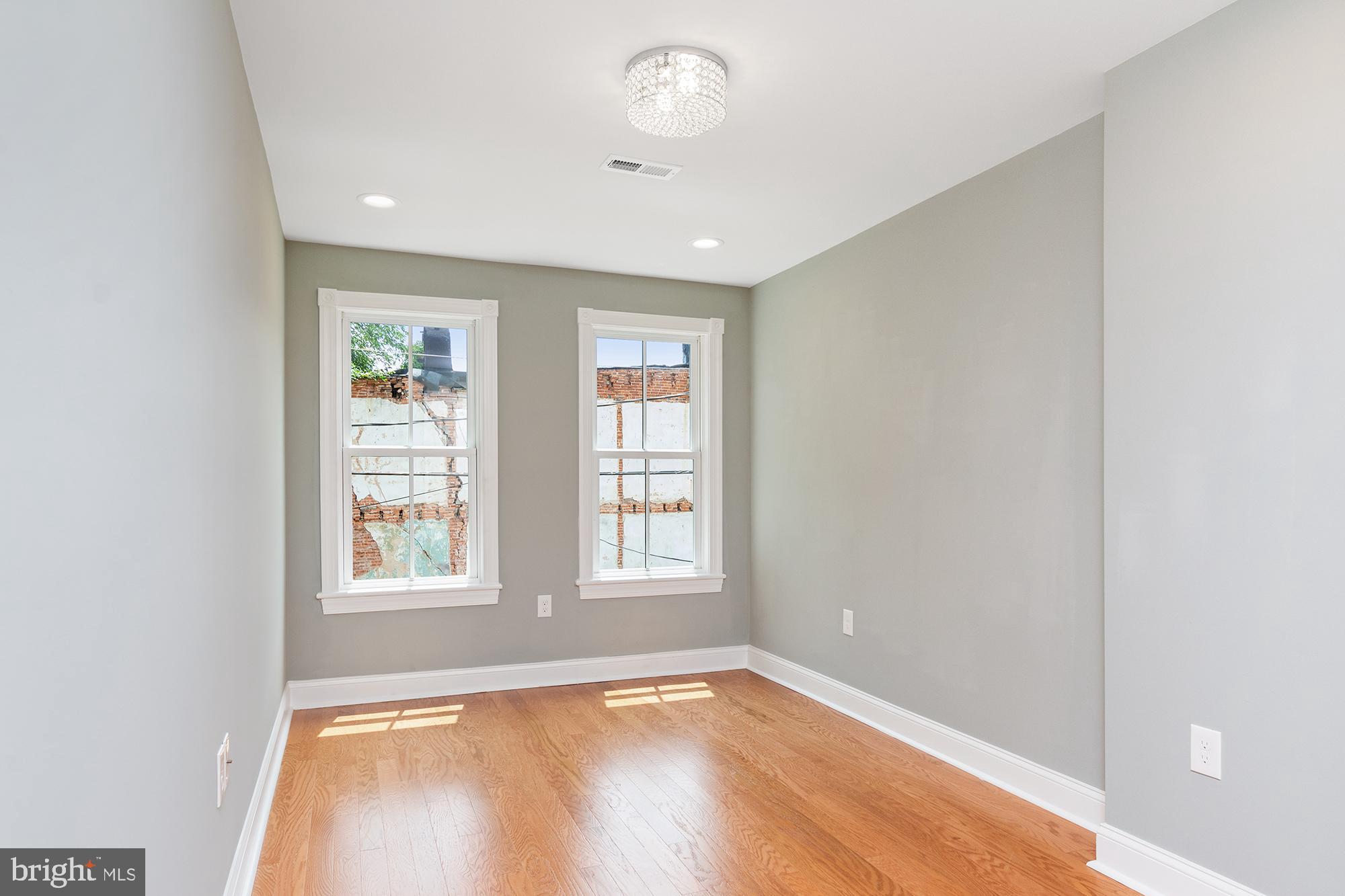 1429 E FEDERAL STREET