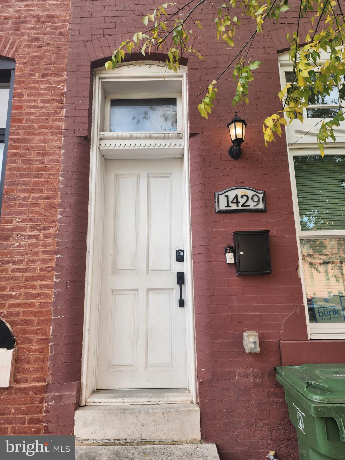 OLIVER - Residential