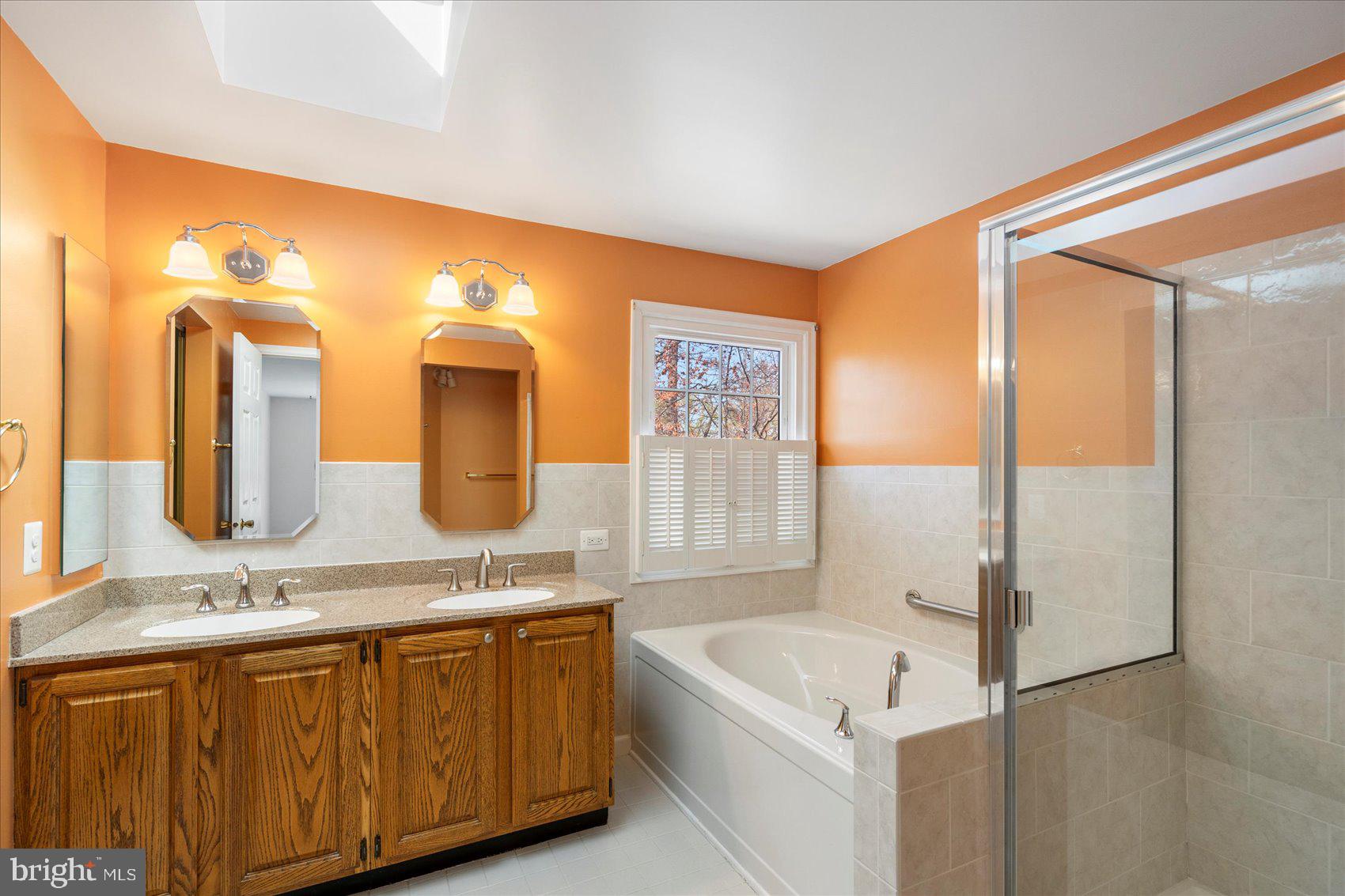 BRITINAY HILL - Residential