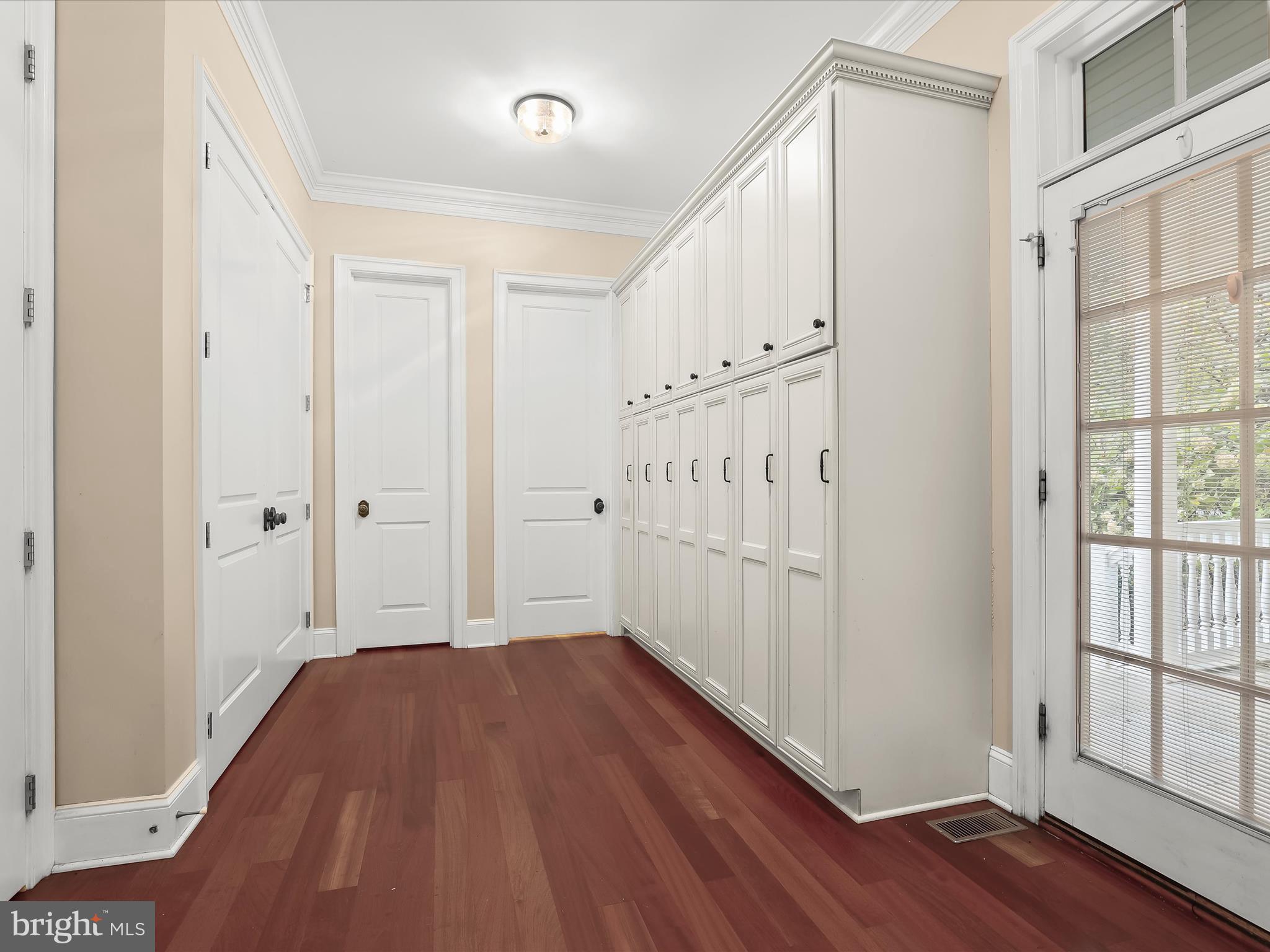 WELLINGTON - Residential