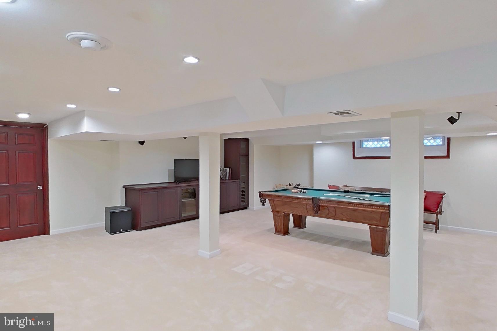 THE MEADOWS - Residential