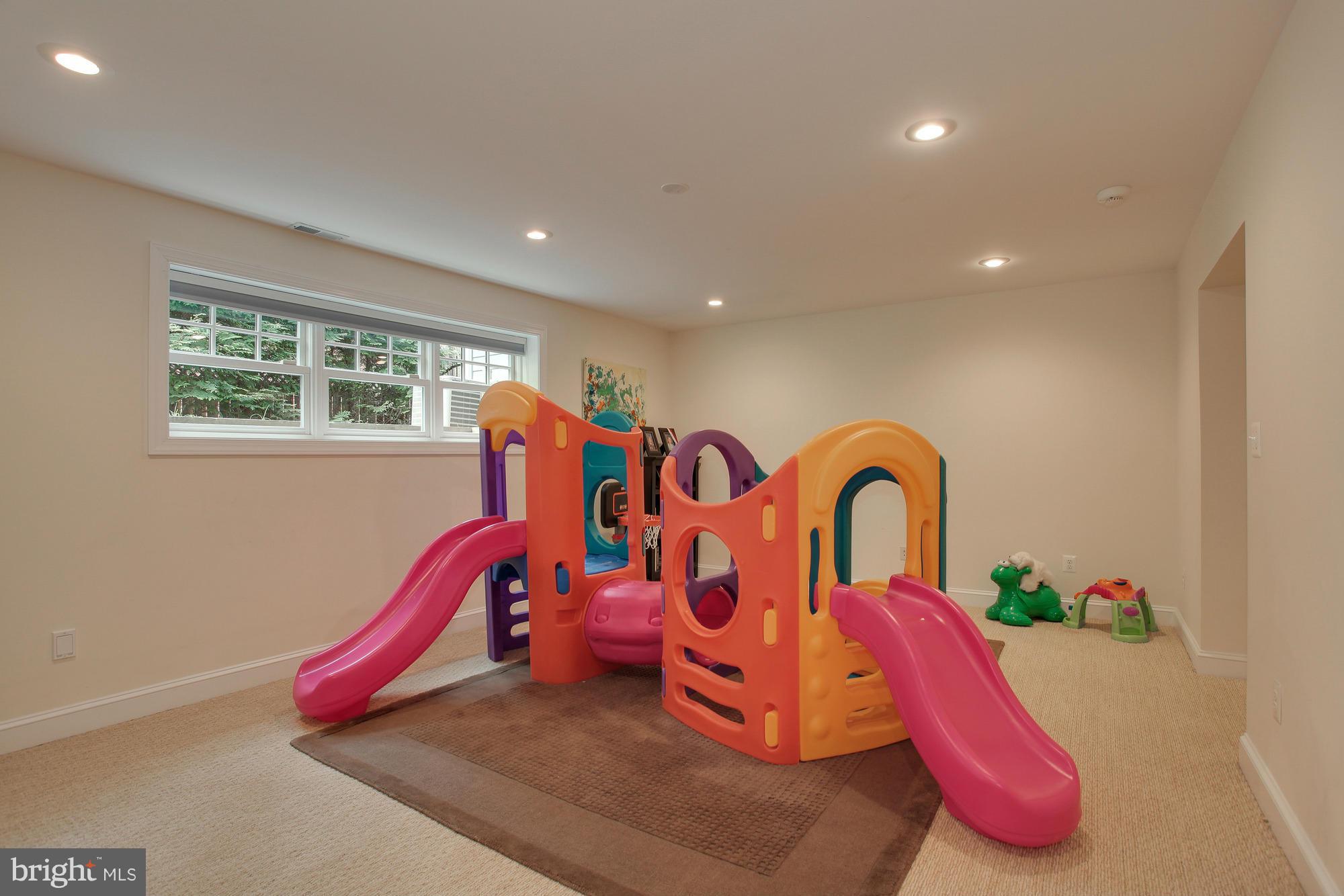 WESTMORE GARDENS - Residential