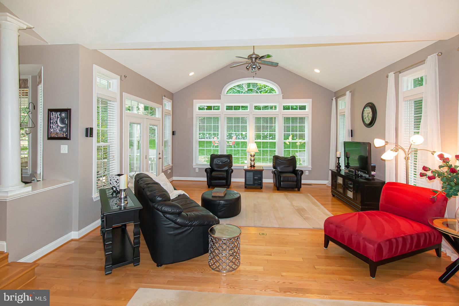 MAPLE CREEK - Residential