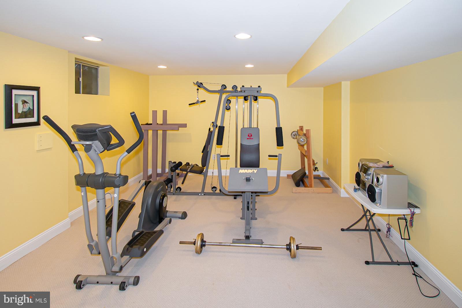 MAPLE CREEK - Residential