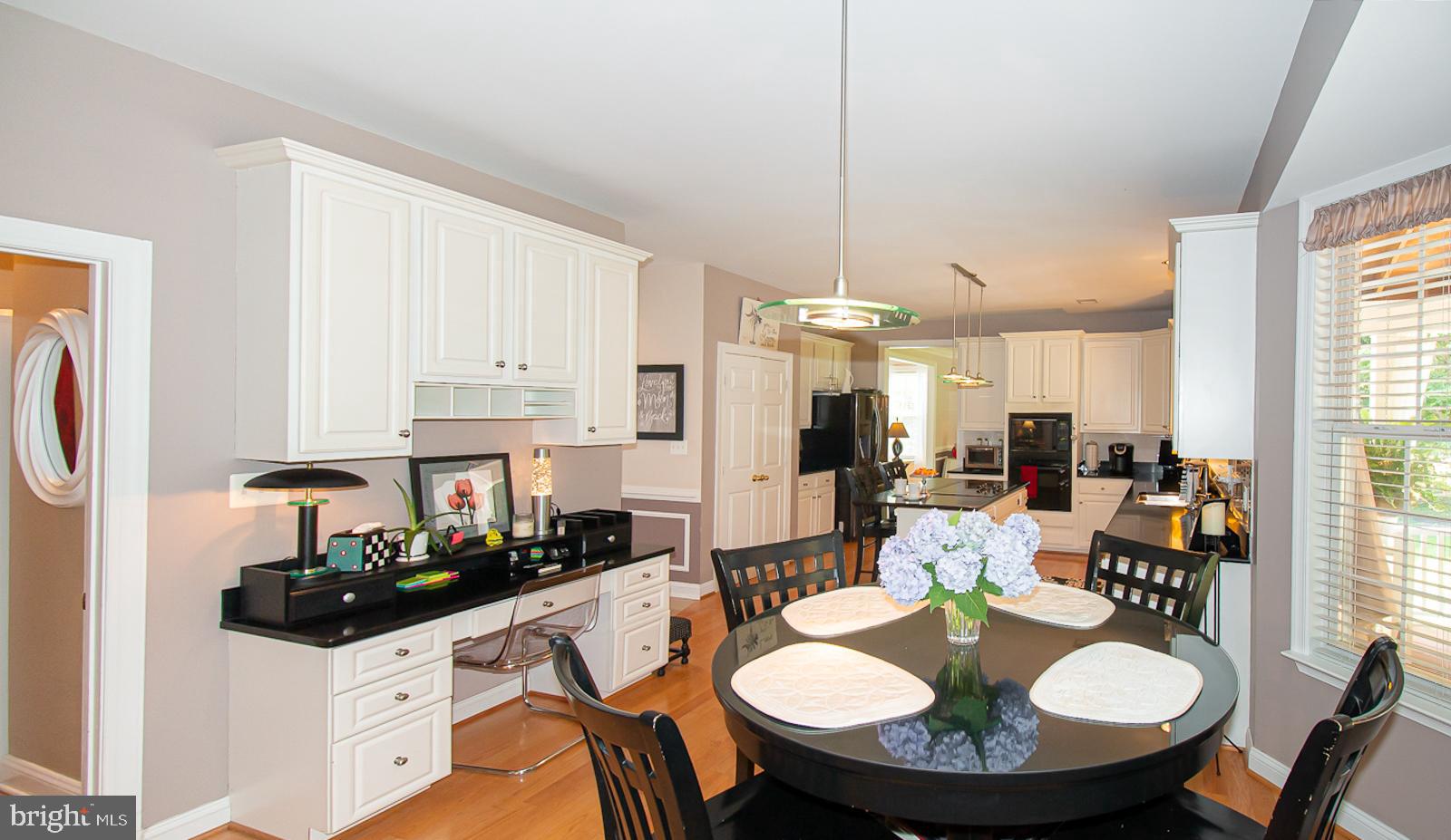 MAPLE CREEK - Residential