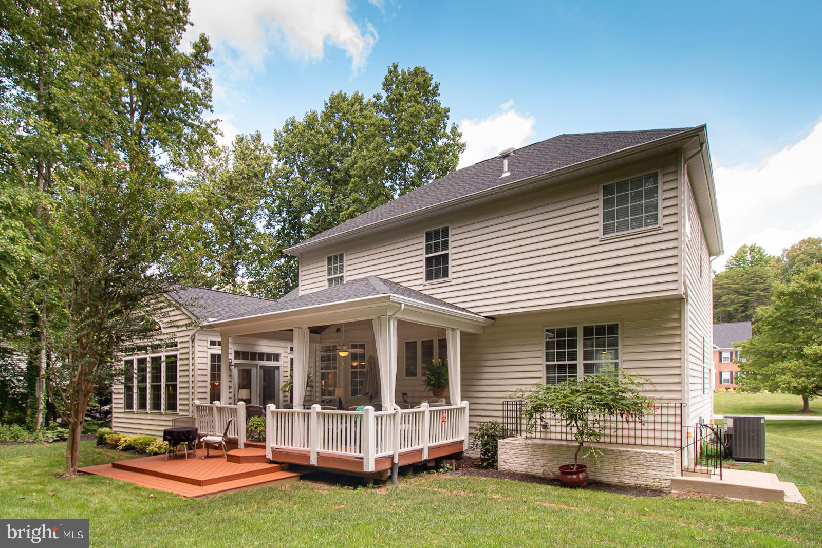 MAPLE CREEK - Residential