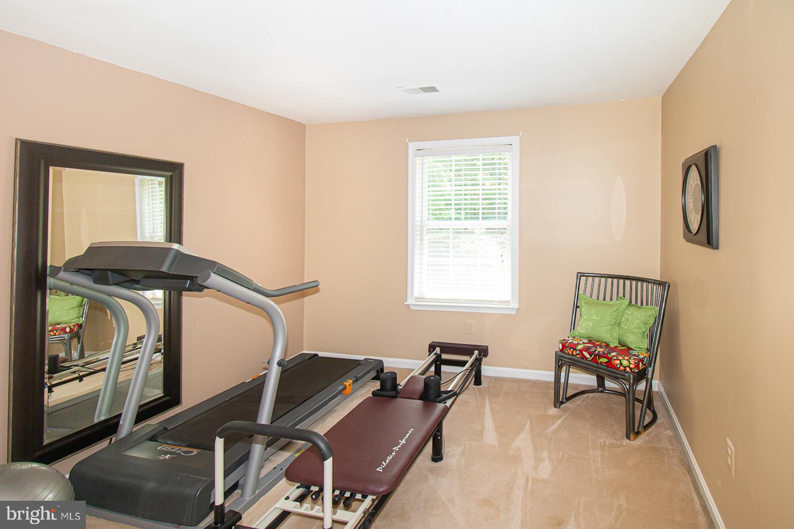 MAPLE CREEK - Residential