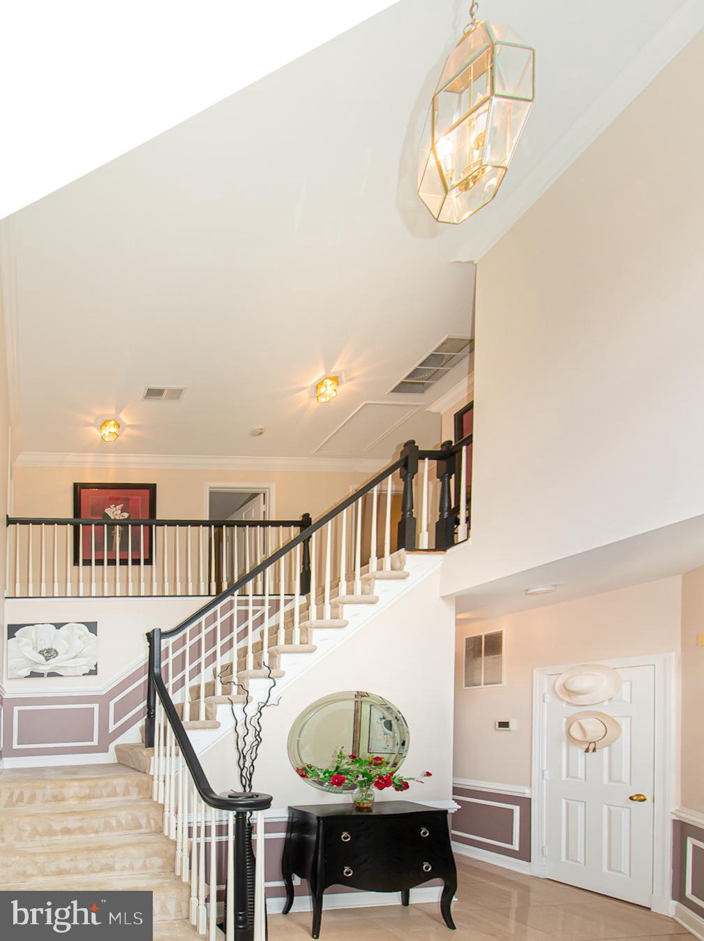 MAPLE CREEK - Residential