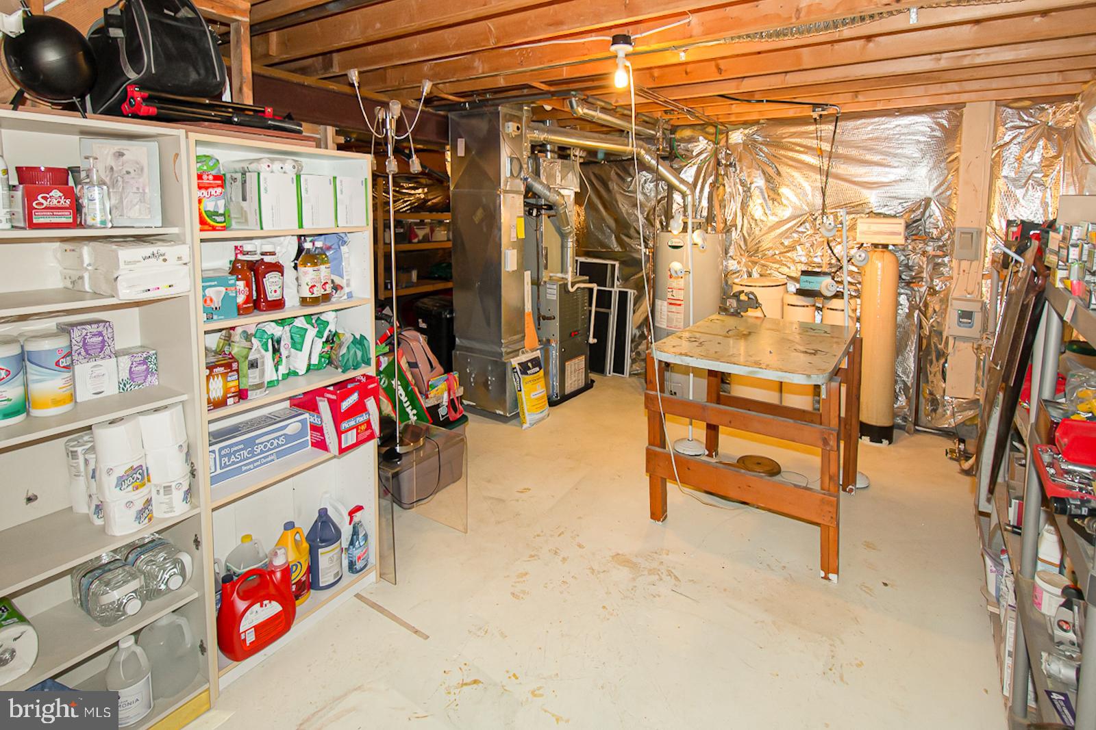 MAPLE CREEK - Residential