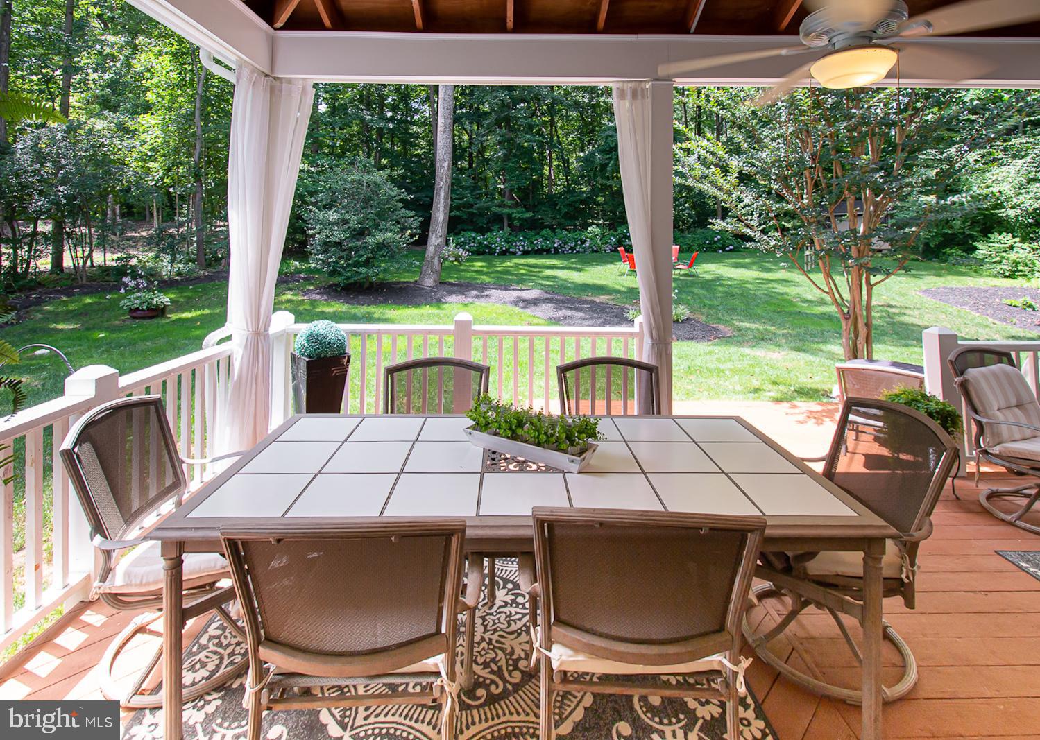 MAPLE CREEK - Residential