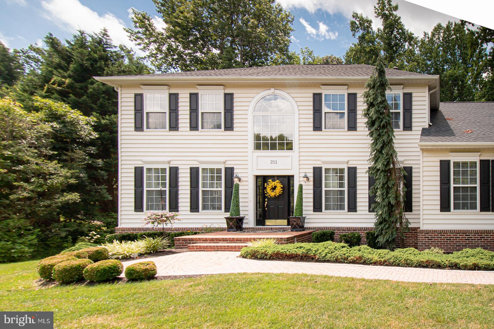 MAPLE CREEK - Residential