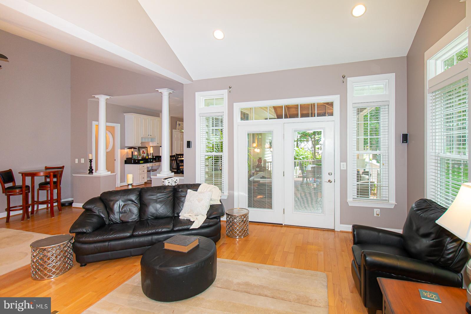 MAPLE CREEK - Residential