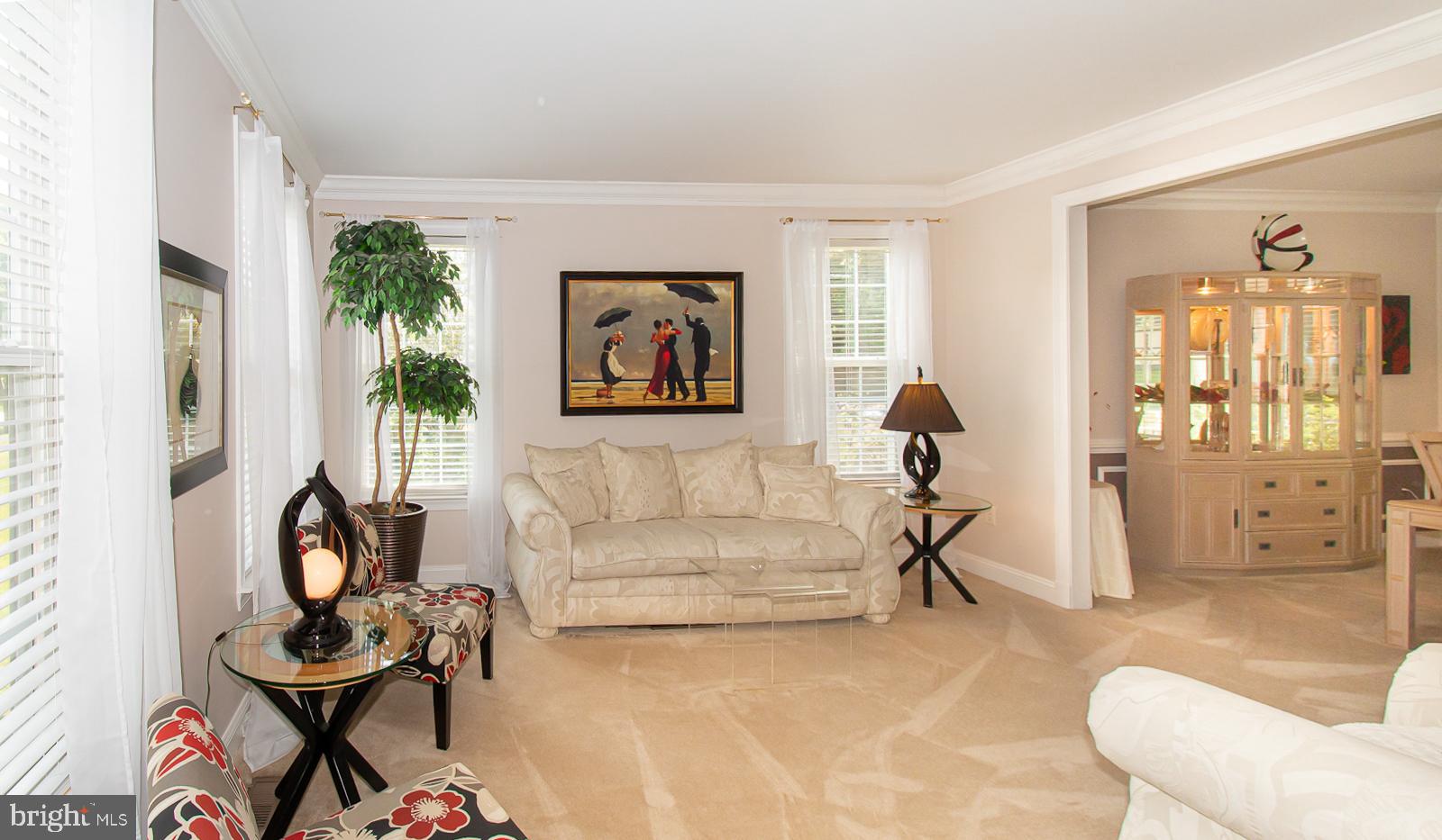 MAPLE CREEK - Residential