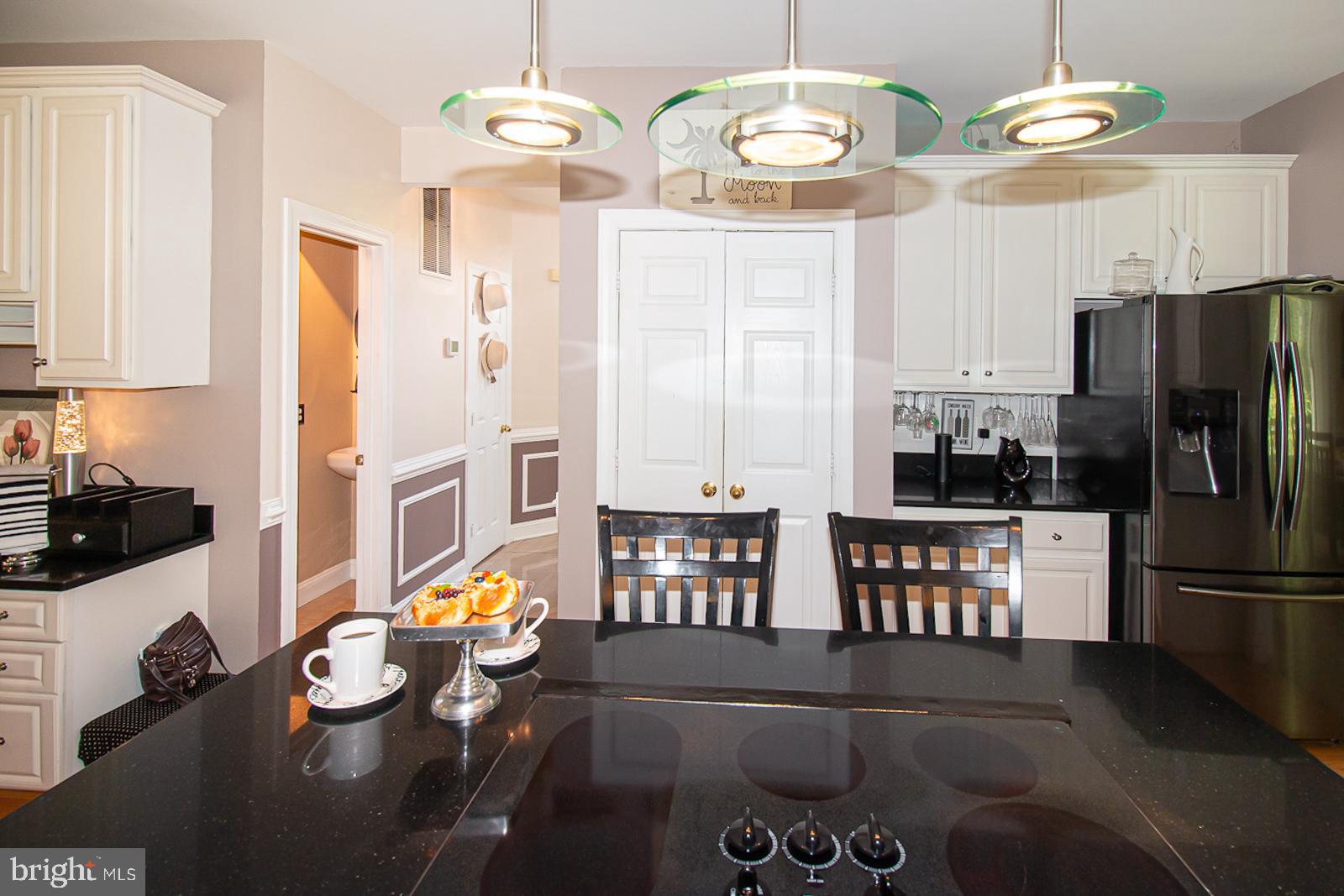 MAPLE CREEK - Residential