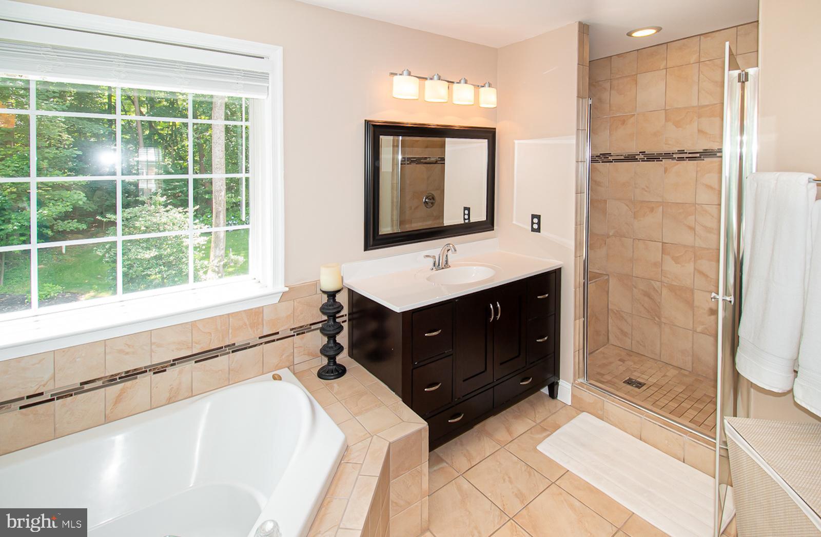 MAPLE CREEK - Residential