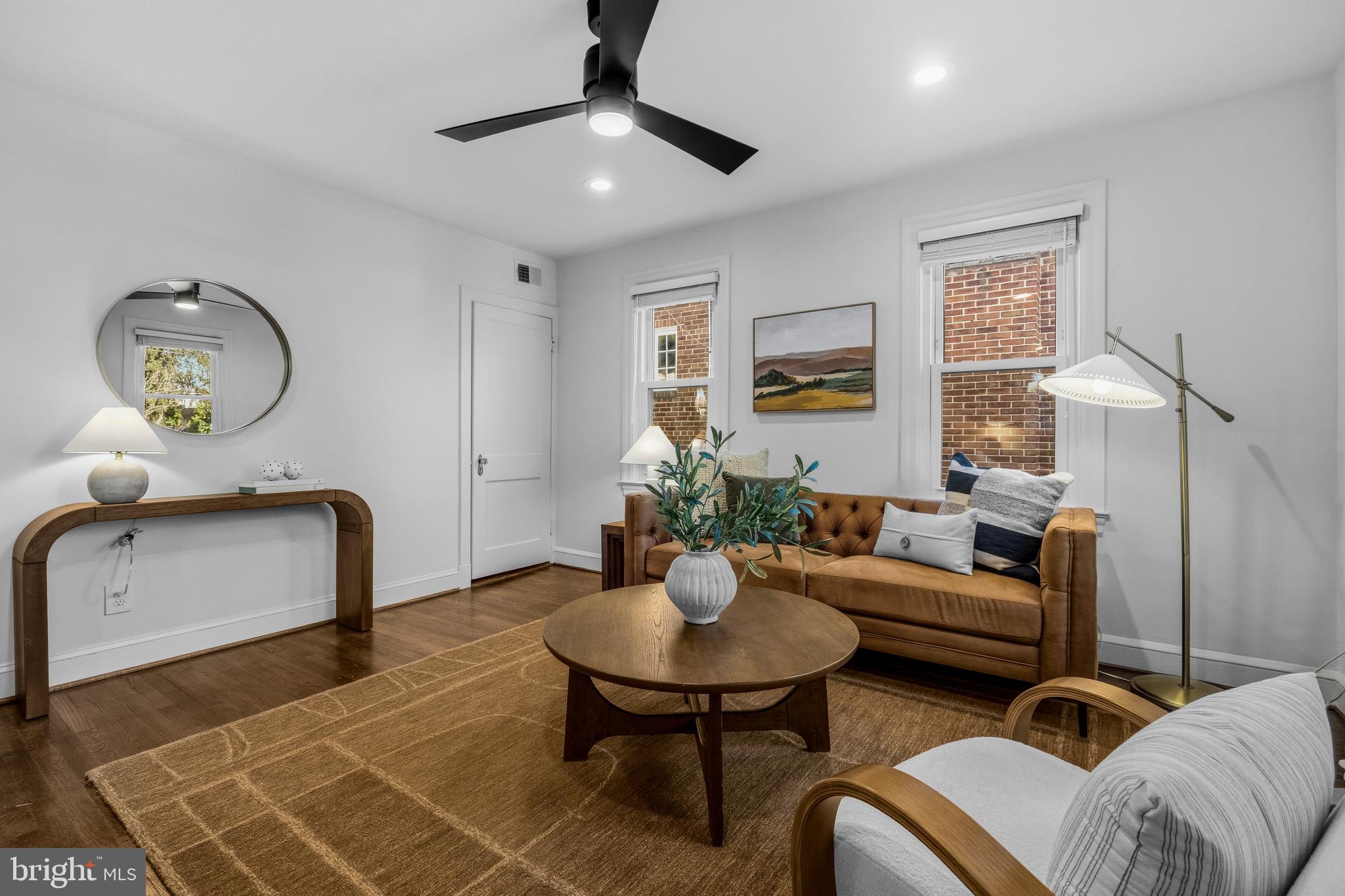 3731 OAKVIEW TERRACE NE