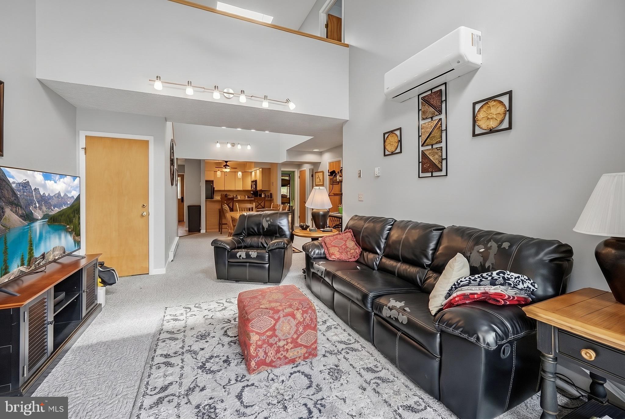 PINEBREEZE - Residential