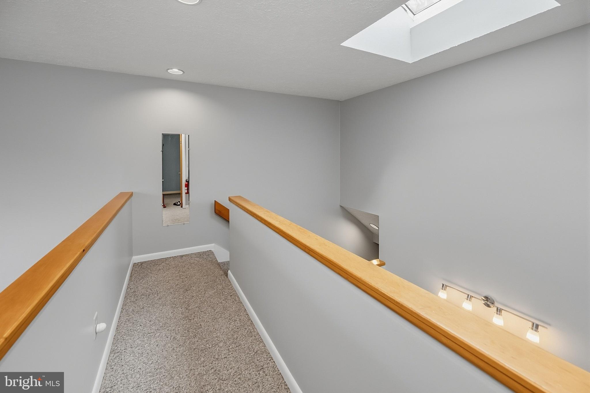 PINEBREEZE - Residential