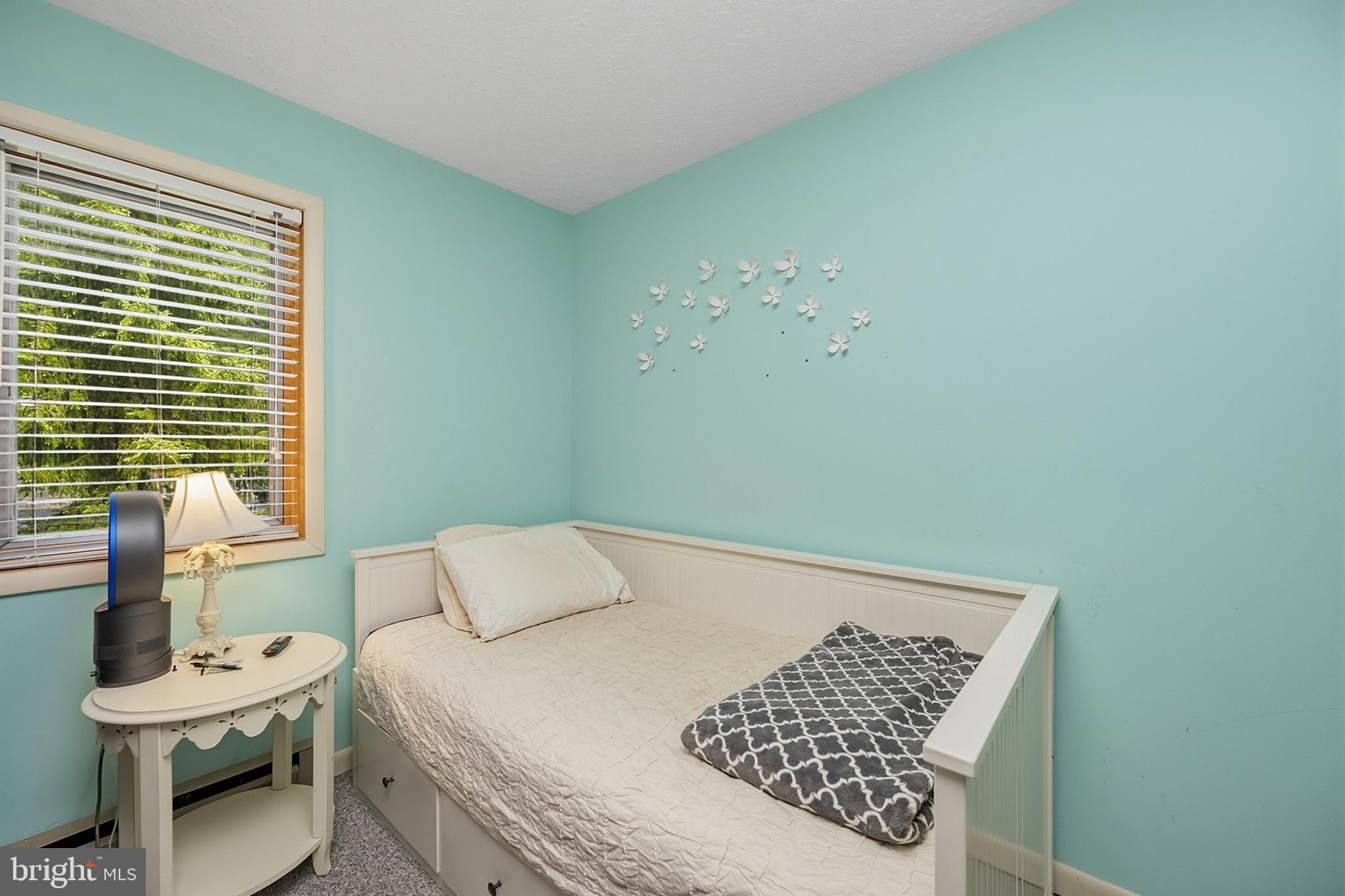 PINEBREEZE - Residential