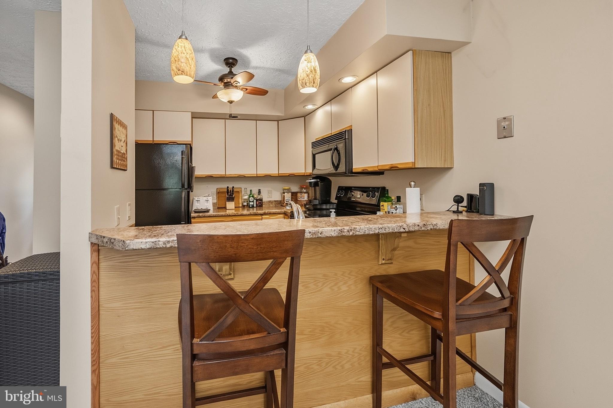 PINEBREEZE - Residential