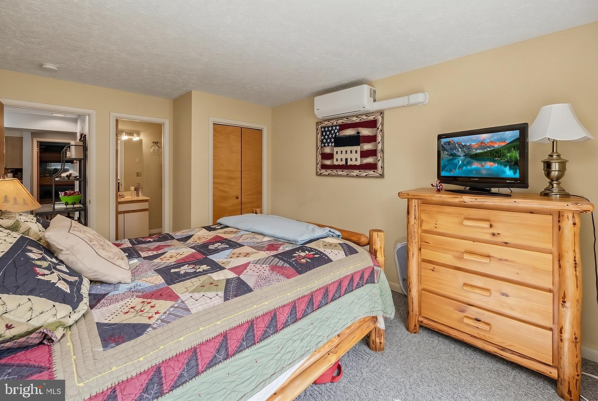 PINEBREEZE - Residential