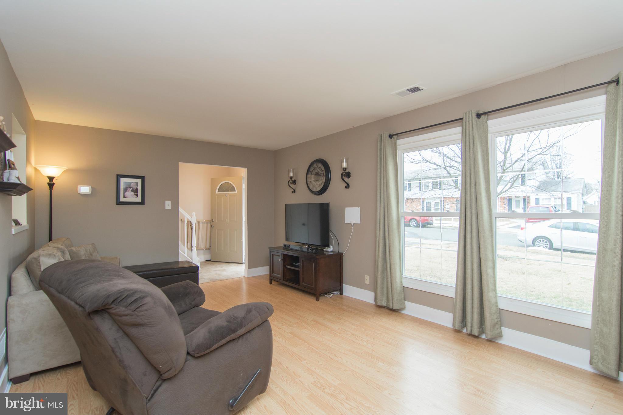 MAPLE RIDGE - Residential