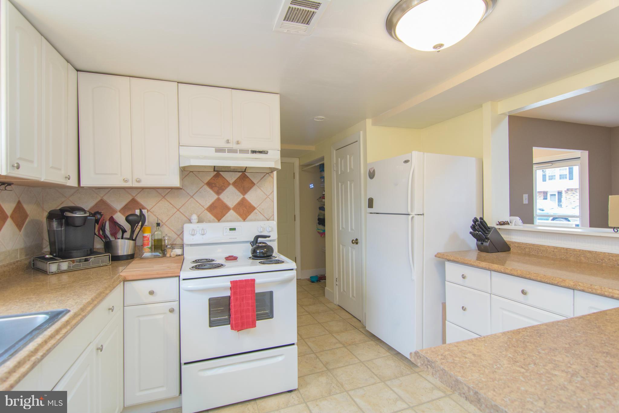 MAPLE RIDGE - Residential