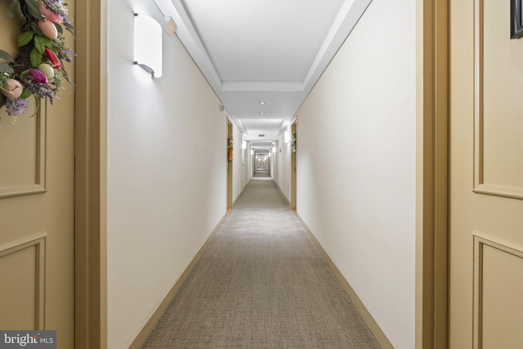 LOGAN SQUARE - Residential