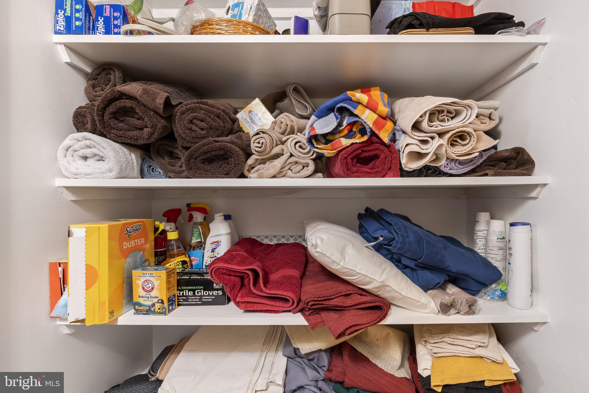 LOGAN SQUARE - Residential