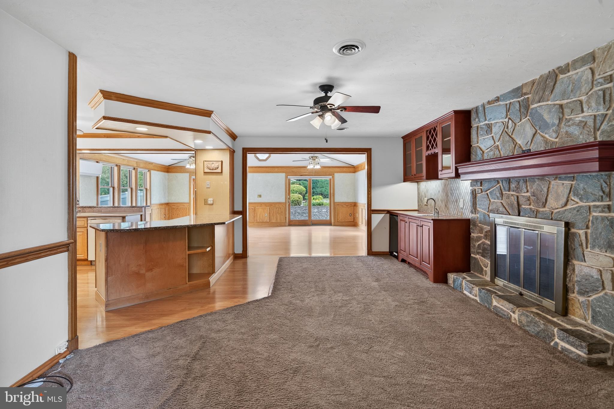 15 CRESTVIEW ROAD