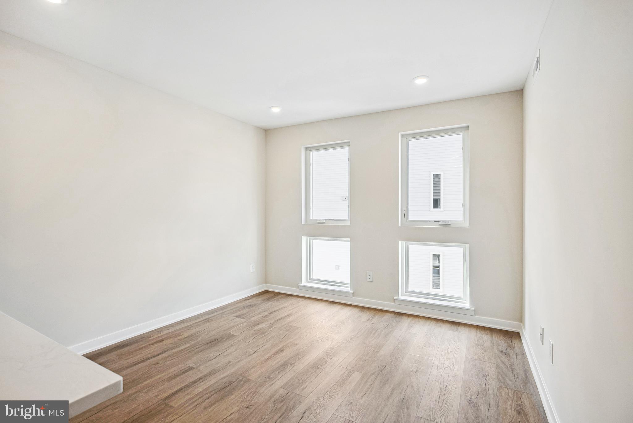 PENNSPORT - Residential Lease