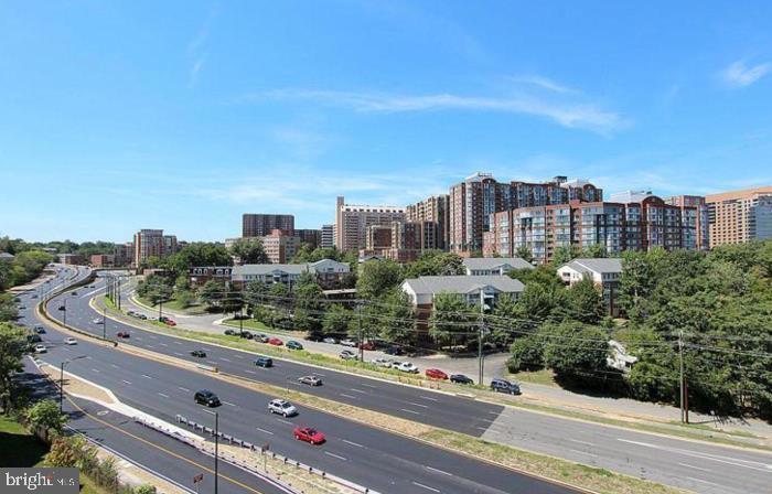 COURTHOUSE - Residential Lease