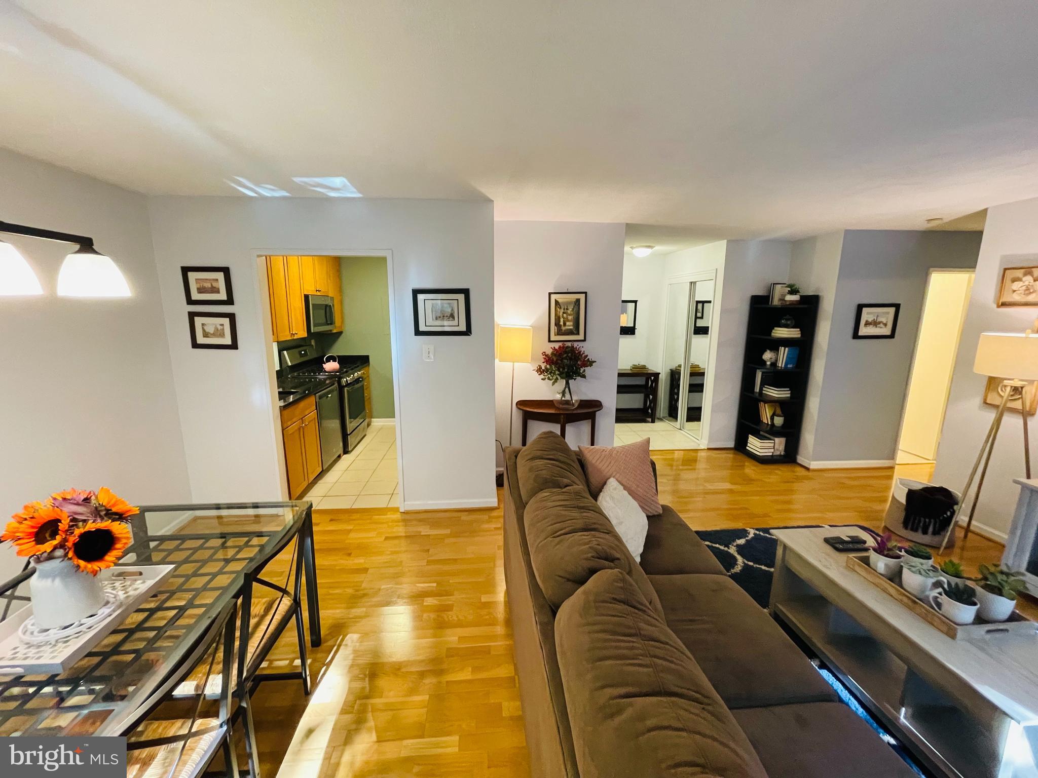 COURTHOUSE - Residential Lease