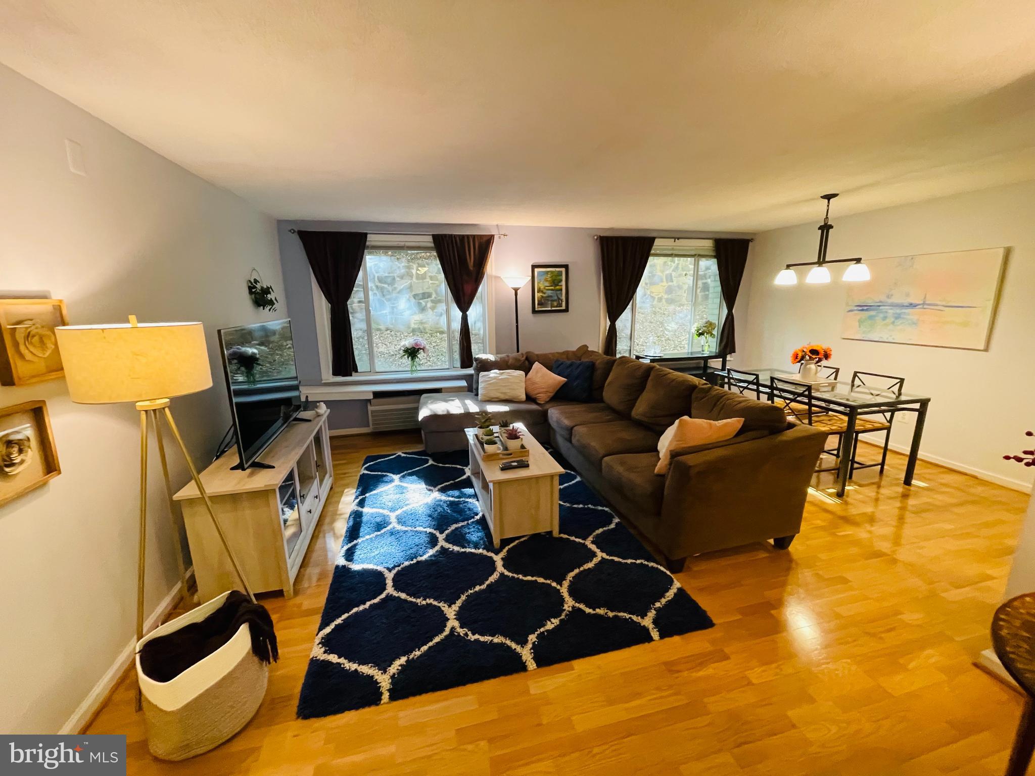 COURTHOUSE - Residential Lease