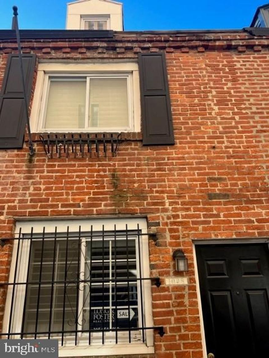 Washington Square West townhome combines modern amenities with A Center City Historical Charm! The main level is straight thru featuring hardwood floors, recessed lighting a modern kitchen  with granite countertops and  an open concept living and dining room. Relax by the wood burning fireplace in the winter or enjoy the fresh air in the  private rear brick patio/courtyard. The second floor boasts a comfortable bedroom with abundant closet space, a full bathroom, and an office nook (3rd bedroom potential if desired). You'll find a gorgeous master bedroom on the 3rd floor with a ceiling fan and a walk-in closet and an additional half bath. The finished basement offers additional living and storage space along with washer & dryer. Perfect location, just steps from restaurants, cafes, shops, the Squares  along with Pennsylvania & Jefferson Univ Hospitals. Motivated Seller!
NO HOA or CONDO Fees!
Why rent?
 Just unpack and move in!