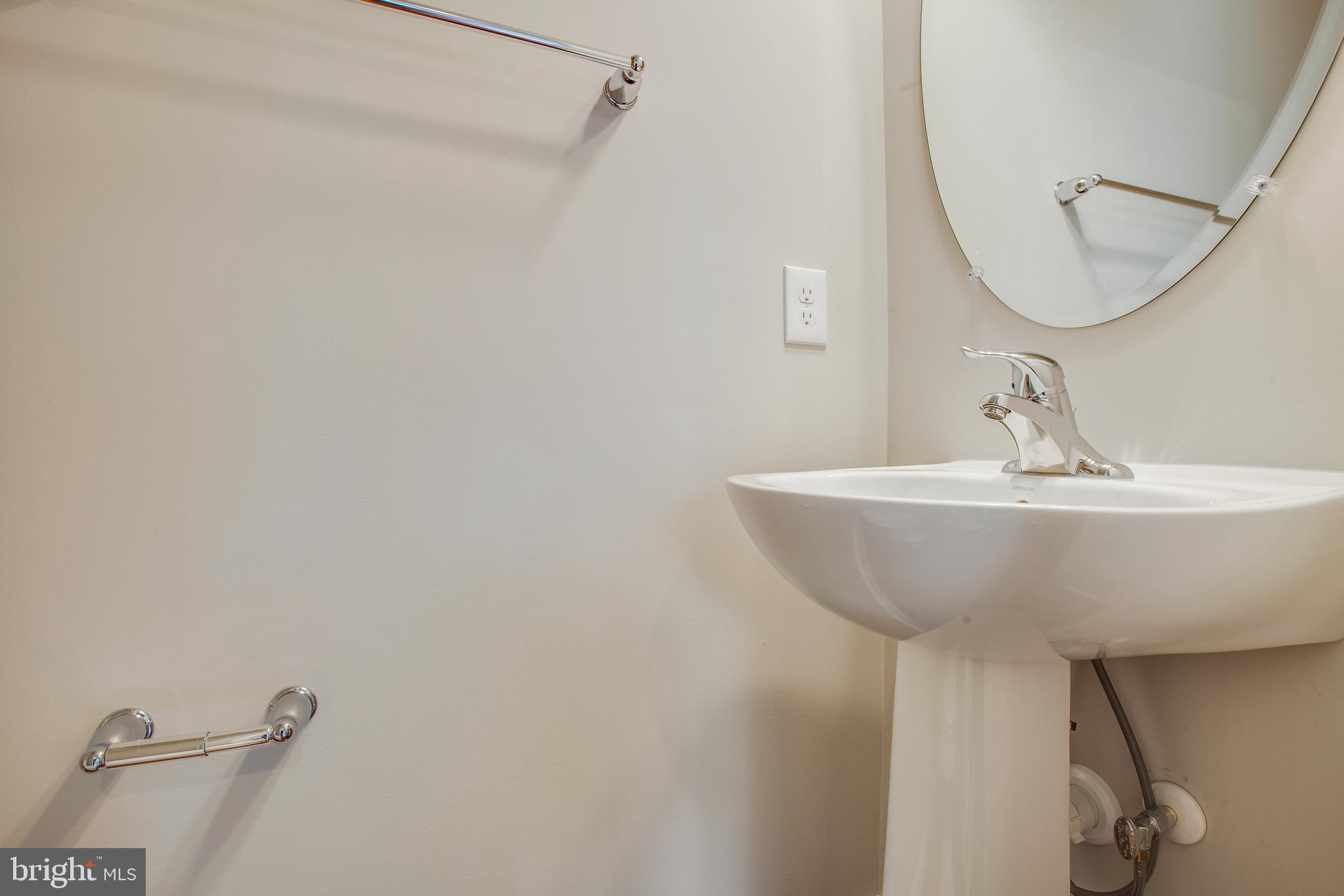 HEATHER HILLS - Residential Lease