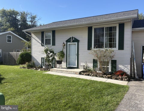 Photo for 507 LAKEVIEW CIRCLE