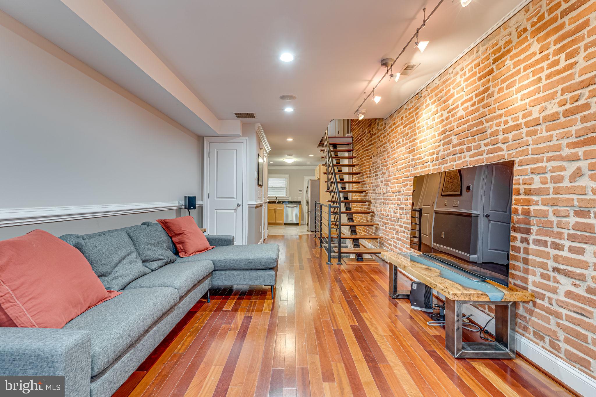 FEDERAL HILL HISTORIC DISTRICT - Residential