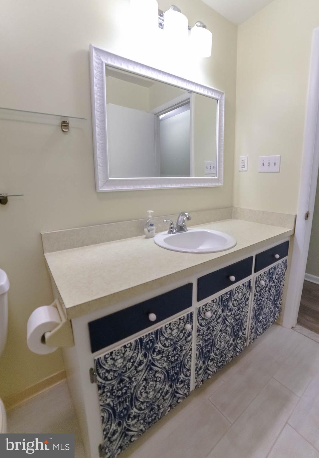 ESPERANZA FARMS - Residential