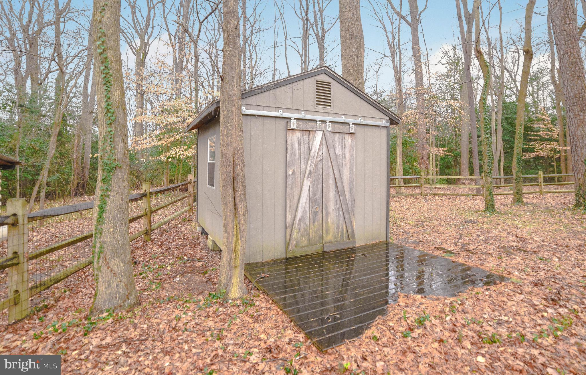 ESPERANZA FARMS - Residential