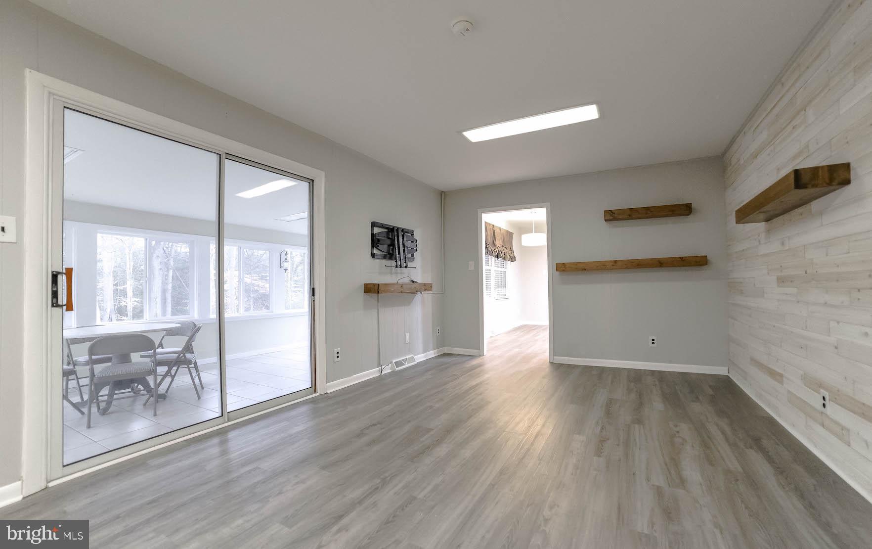 ESPERANZA FARMS - Residential