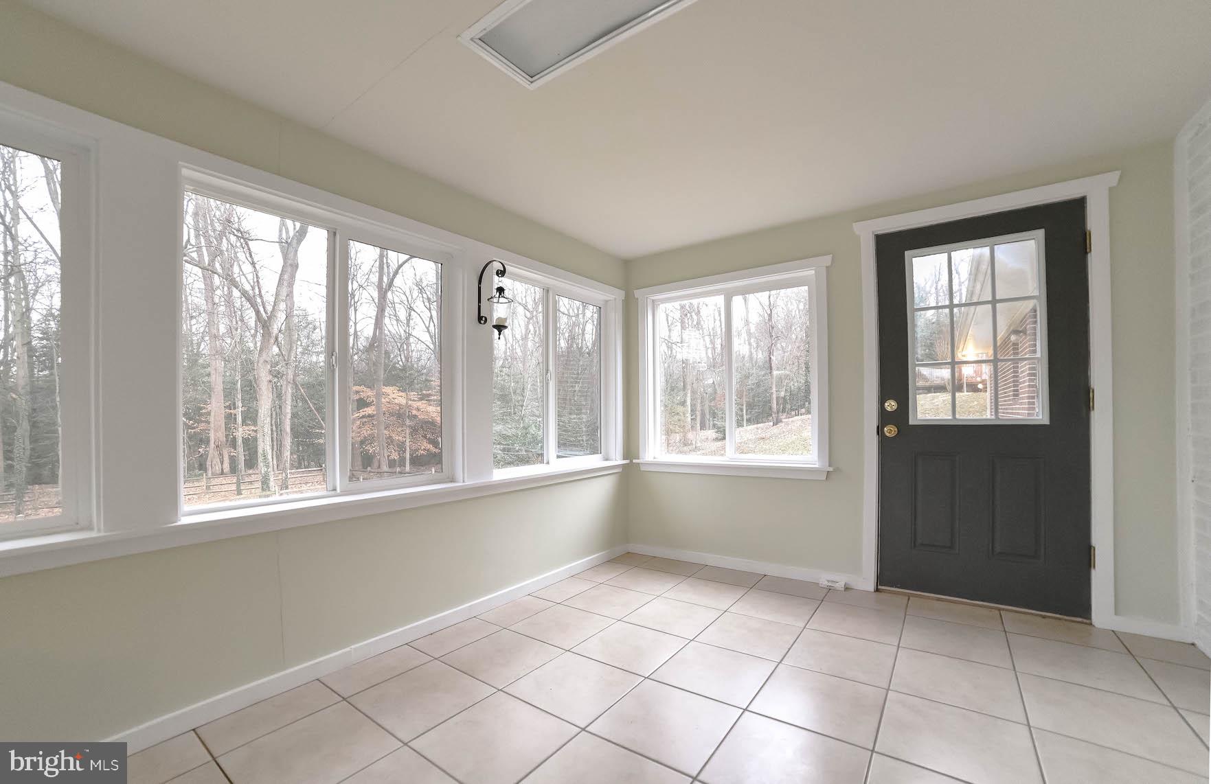 ESPERANZA FARMS - Residential