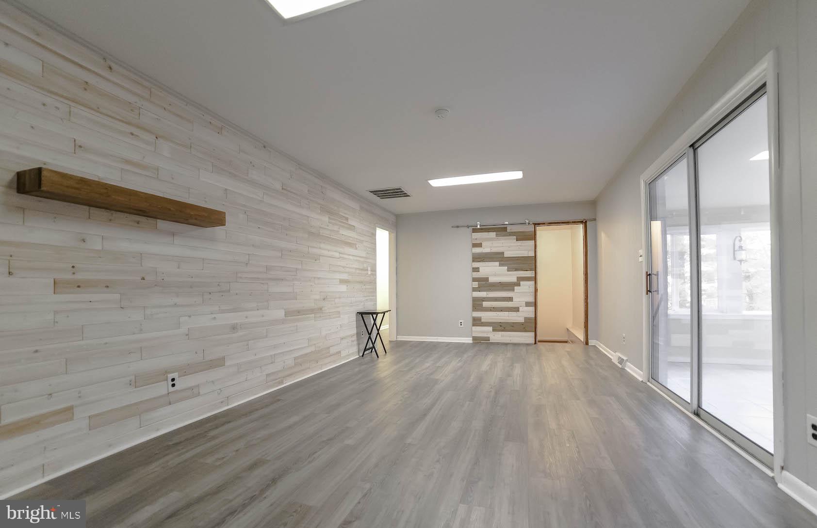 ESPERANZA FARMS - Residential