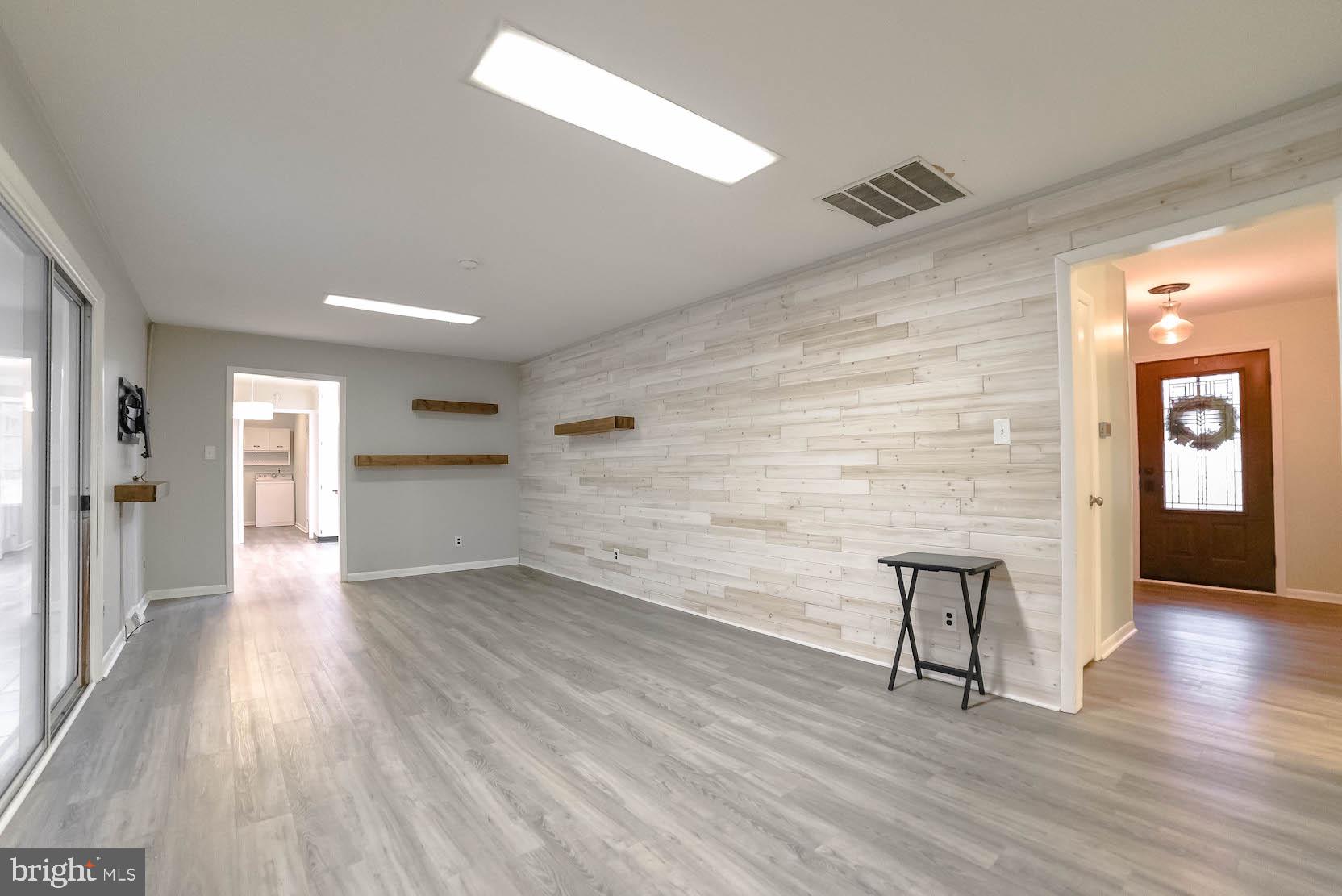 ESPERANZA FARMS - Residential